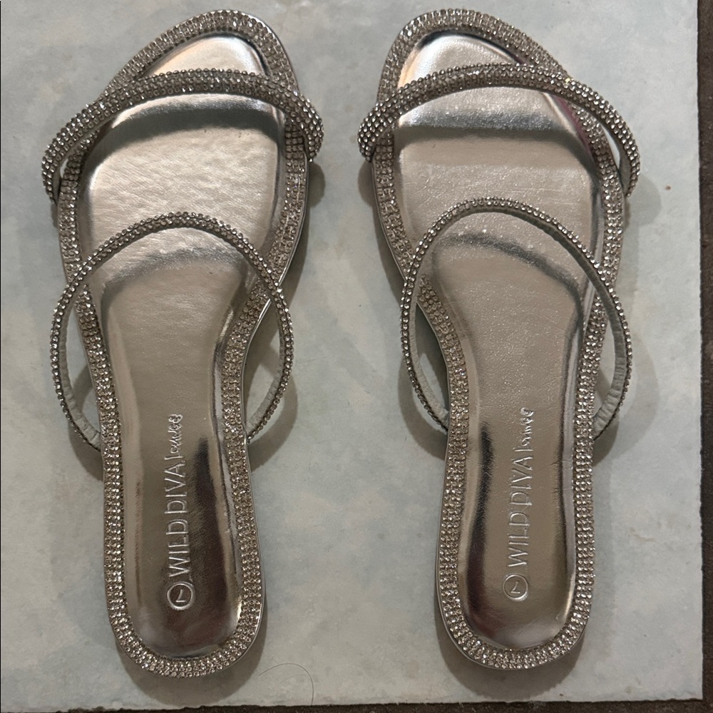 Wild Diva Women's Sparkling Silver Sandals